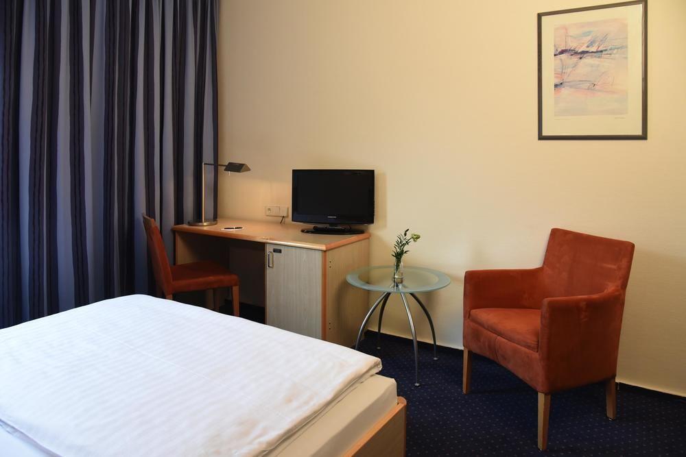 Intercityhotel Stuttgart Exterior photo