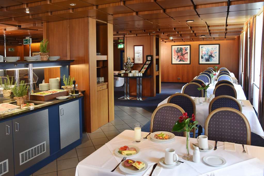 Intercityhotel Stuttgart Exterior photo